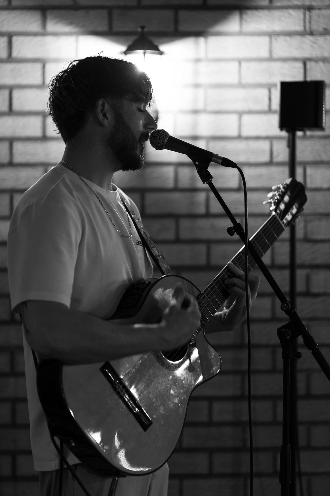 Accueil — GATE BRUSSELS Musicien en live au Gate Brussels